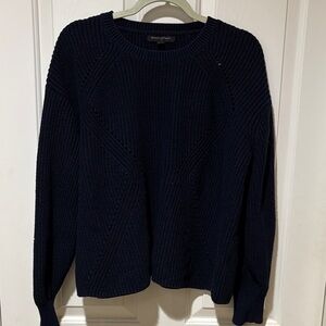 Banana Republic Dark Blue Crew Neck Sweater. Women’s XS. GUC.